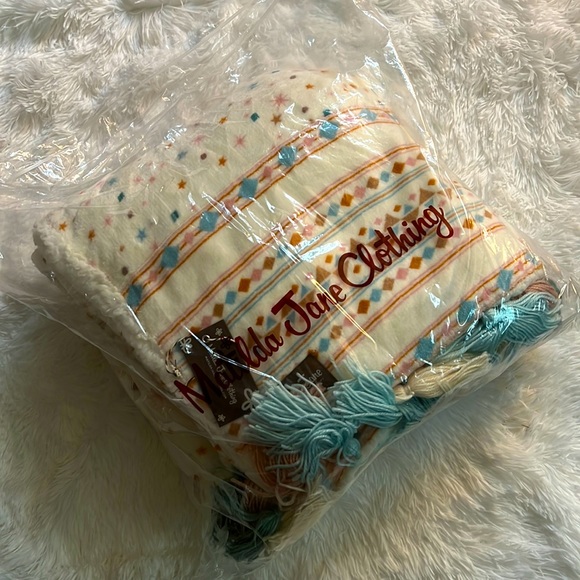 Matilda Jane Other - MATILDA JANE Star Fringe Blanket, NWT.